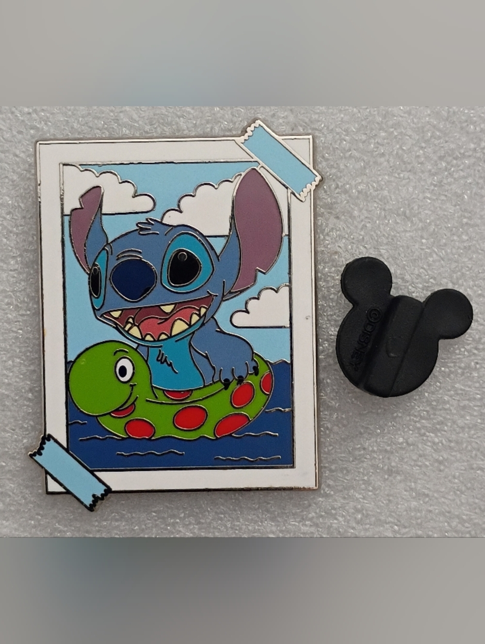 Disney Lilo & Stitch 2024 Floaty Mystery Pin